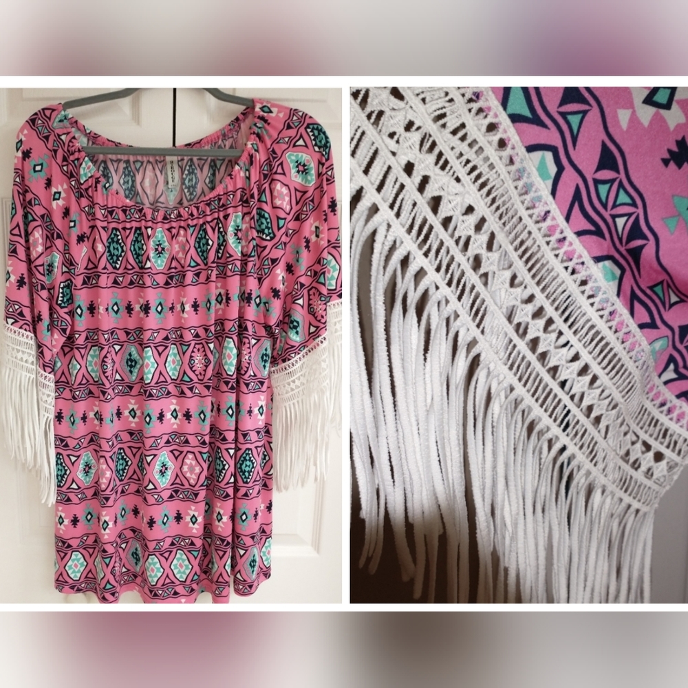 🆕 R. Rouge Women's Shirt. Bright colors. Adorable sleeves.  NWOT